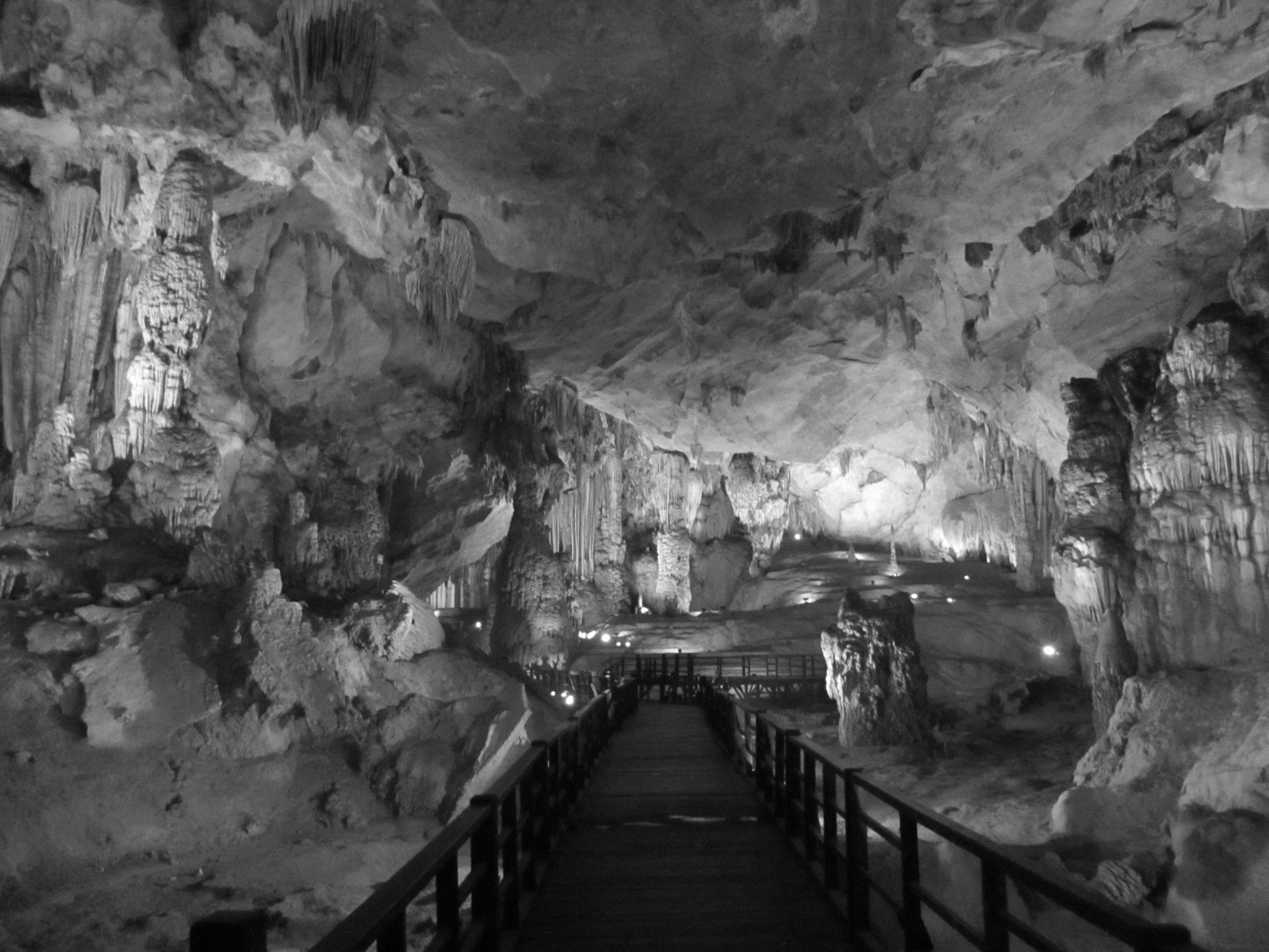 Paradise Cave. Phong Nha